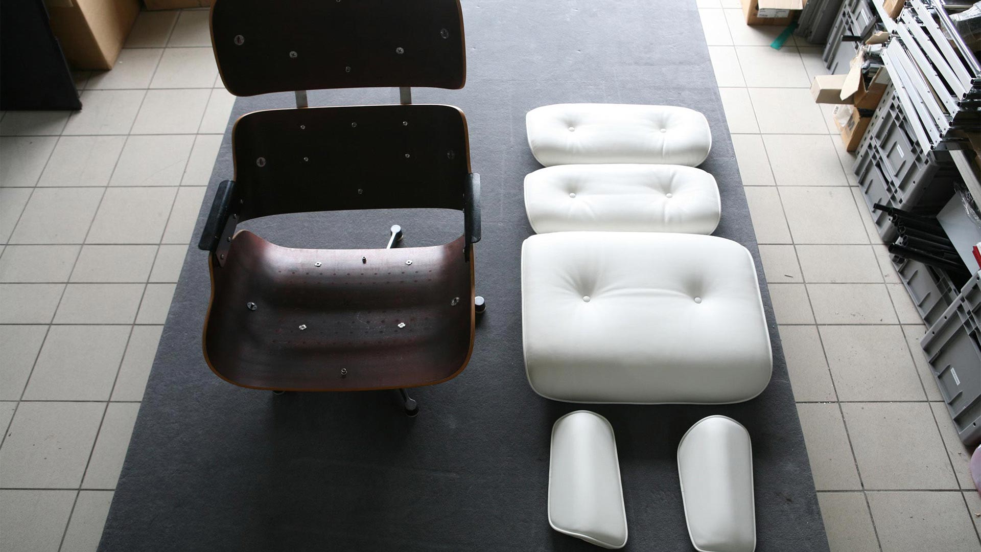 Reparatur Vitra Eames Lounge Chair Ersatzteile in Berlin bei steiden+01