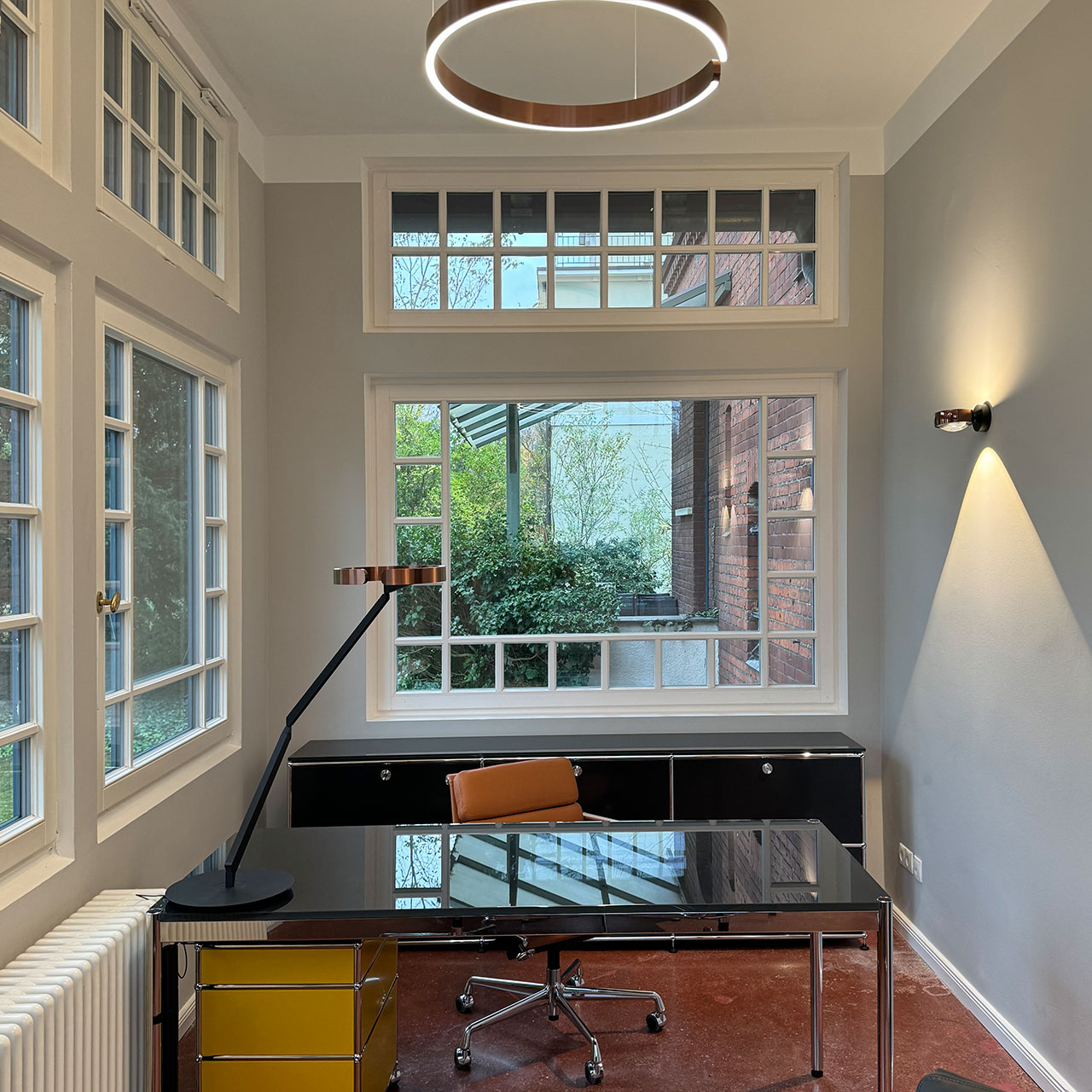 USM Haller Scheibtisch + Occhio Gioia