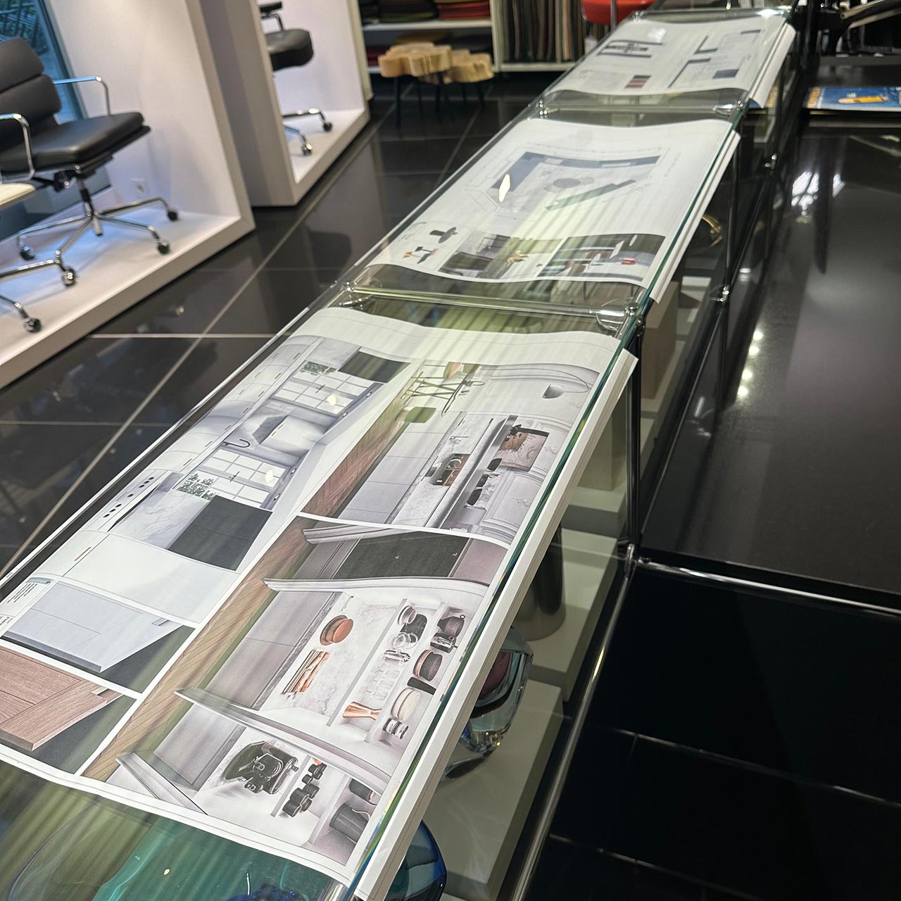 Presentation unserer Planung im Showroom Form + Funktion, Gestalltung + Oberflächen + Farbe