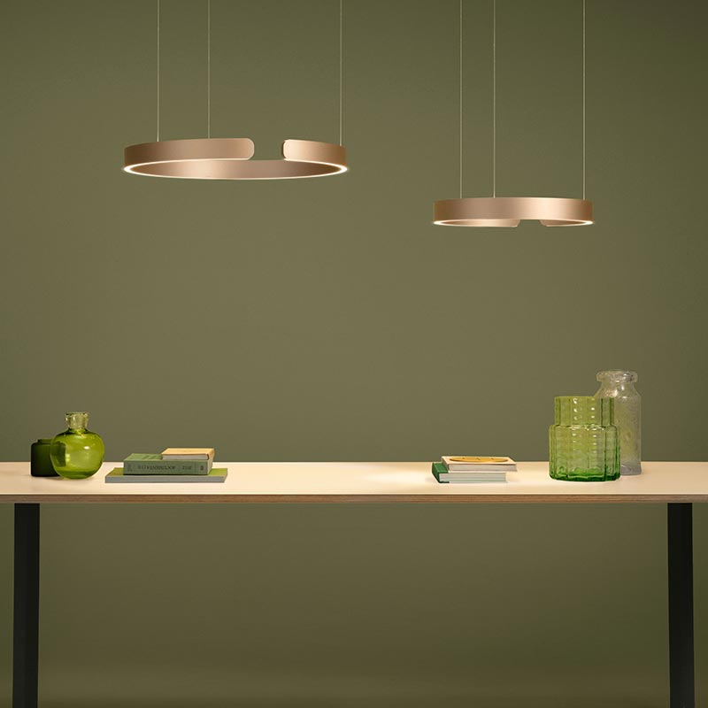 Occhio Mito sospeso sabbia color